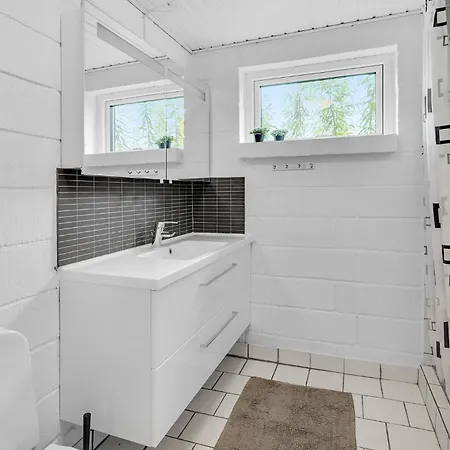 Lovely In With Kitchen *